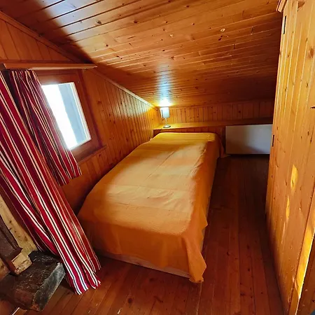 Mazot De L' Arche De Noe Chalé *